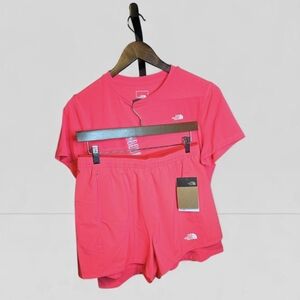 NWT The North Face Adventure Tee & Wander 2.0 Short Set Each Size Medium